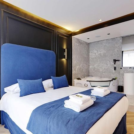 Couples Getaway Unit With Jacuzzi - City Center Paris Extérieur photo